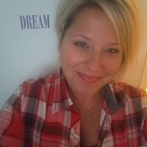 Meet your Posher, Angie